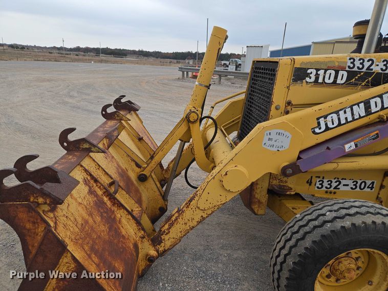 image for item ET5284 1996 John Deere 310D backhoe