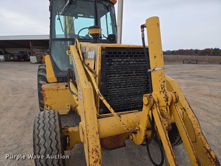 image for item ET5284 1996 John Deere 310D backhoe