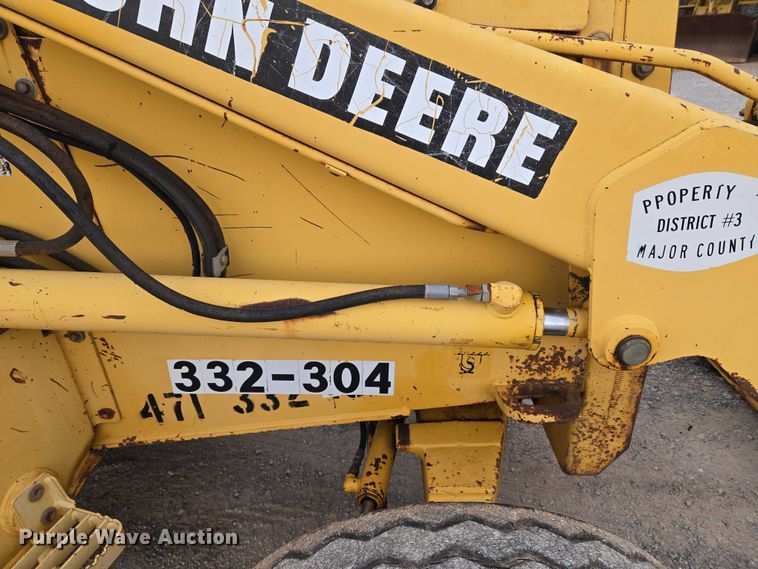 image for item ET5284 1996 John Deere 310D backhoe