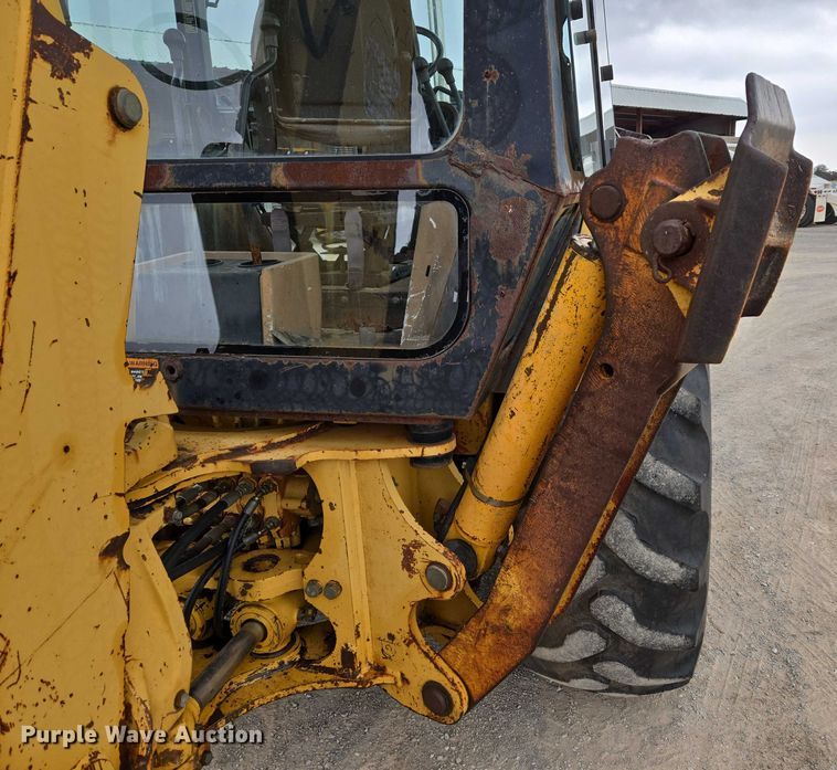 image for item ET5284 1996 John Deere 310D backhoe