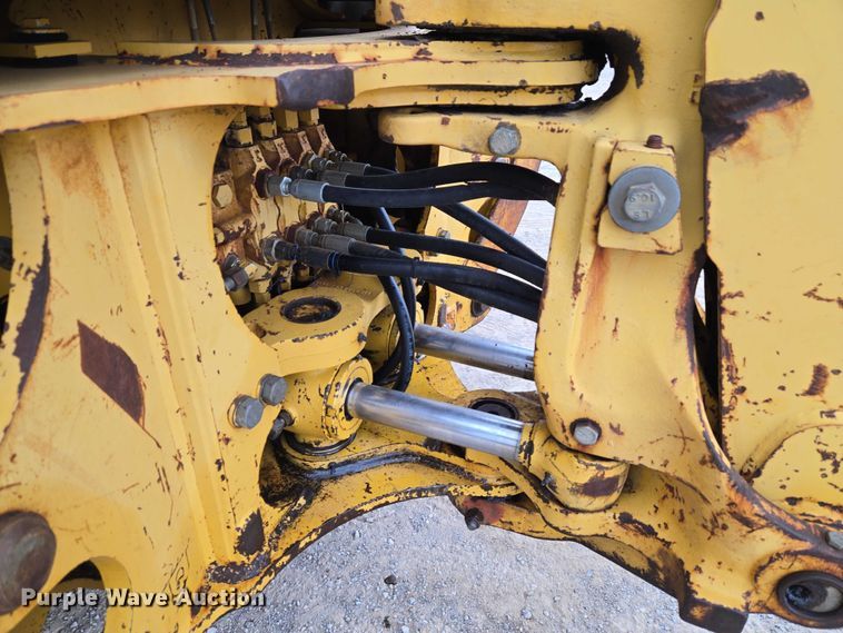 image for item ET5284 1996 John Deere 310D backhoe