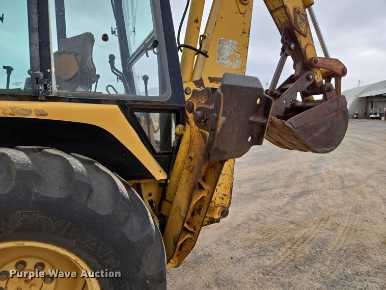 image for item ET5284 1996 John Deere 310D backhoe