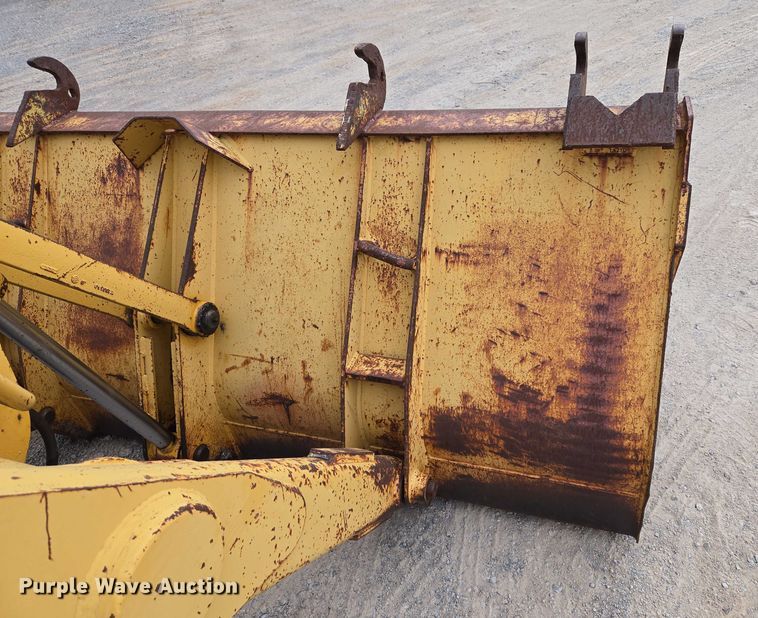 image for item ET5284 1996 John Deere 310D backhoe