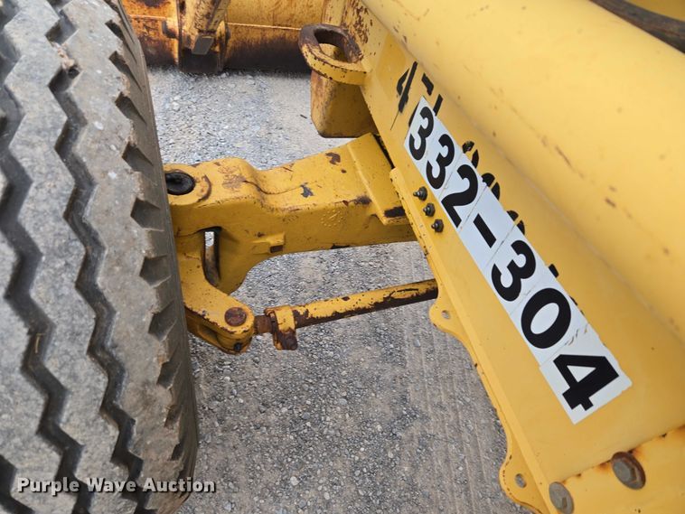 image for item ET5284 1996 John Deere 310D backhoe