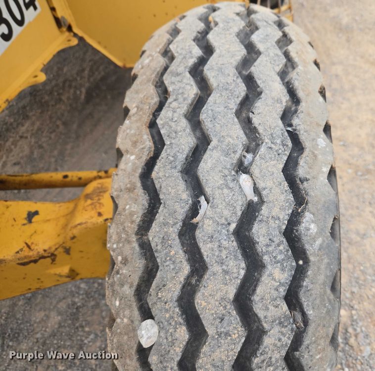 image for item ET5284 1996 John Deere 310D backhoe