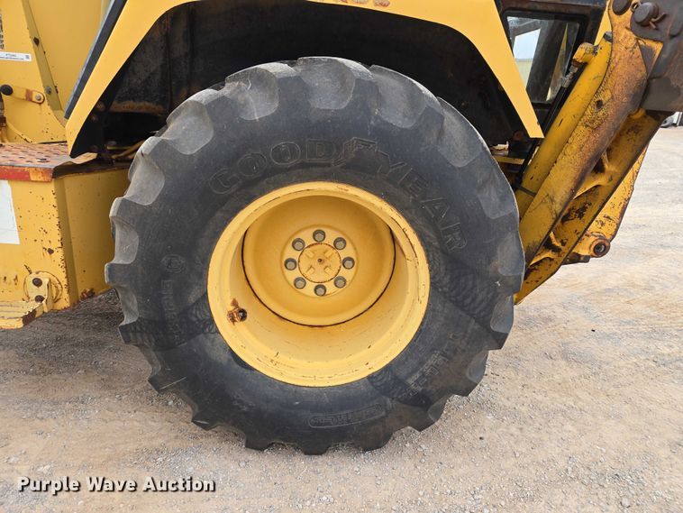 image for item ET5284 1996 John Deere 310D backhoe