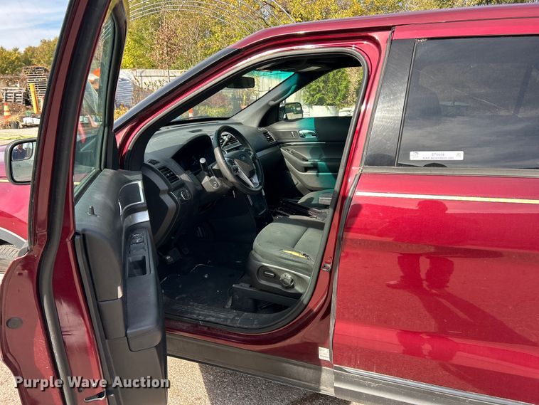 image for item ET6608 2015 Ford Explorer Police Interceptor SUV