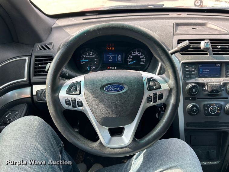 image for item ET6608 2015 Ford Explorer Police Interceptor SUV