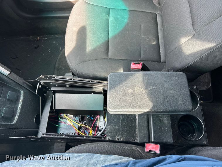 image for item ET6608 2015 Ford Explorer Police Interceptor SUV