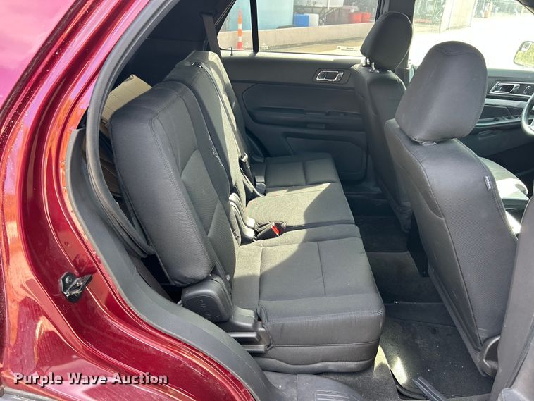 image for item ET6608 2015 Ford Explorer Police Interceptor SUV