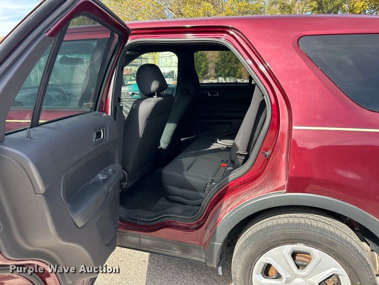 image for item ET6608 2015 Ford Explorer Police Interceptor SUV