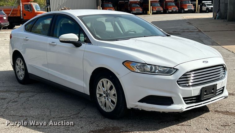 image for item ET6609 2013 Ford Fusion 