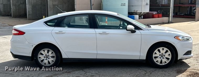 image for item ET6609 2013 Ford Fusion 