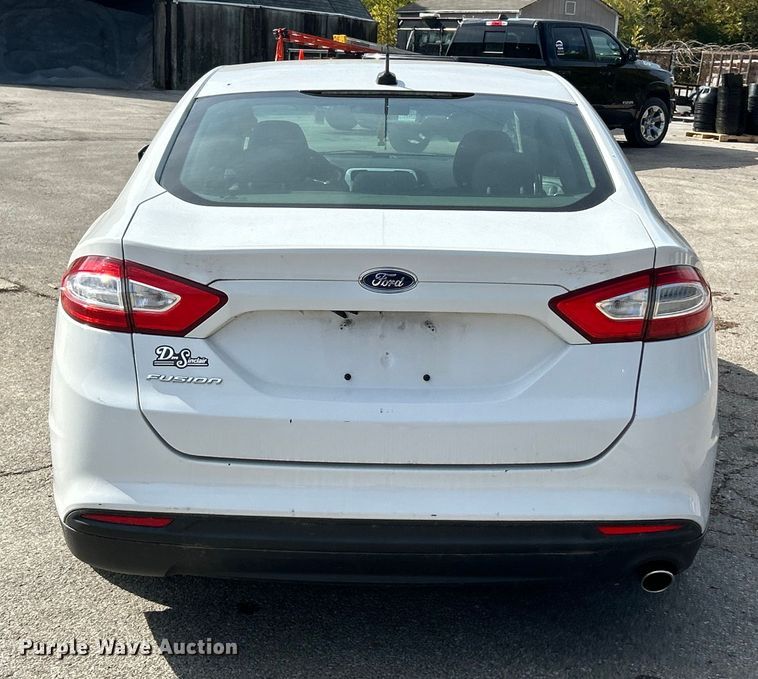 image for item ET6609 2013 Ford Fusion 