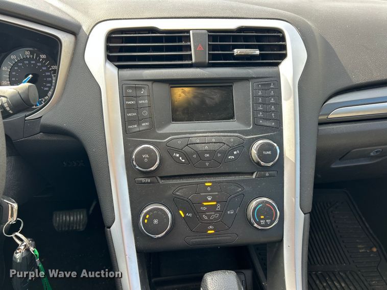 image for item ET6609 2013 Ford Fusion 