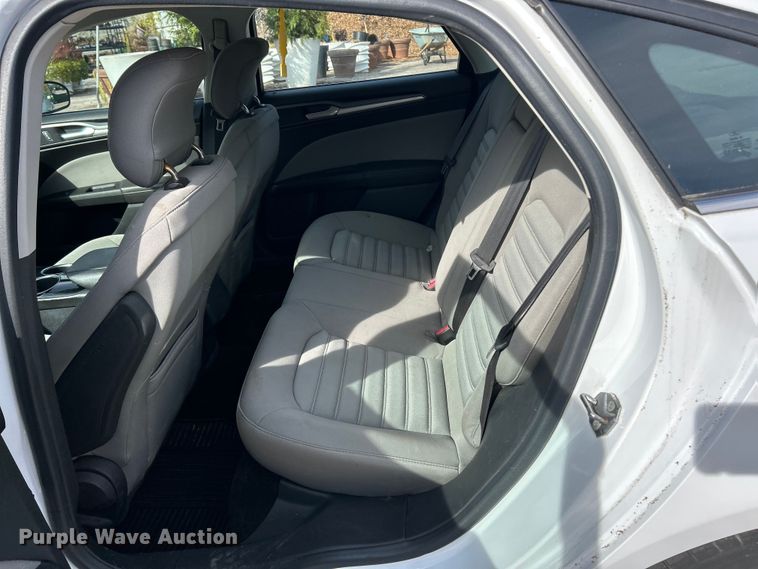 image for item ET6609 2013 Ford Fusion 