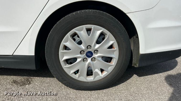 image for item ET6609 2013 Ford Fusion 