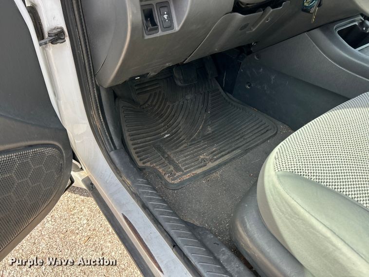 image for item ET6610 2005 Ford Escape SUV