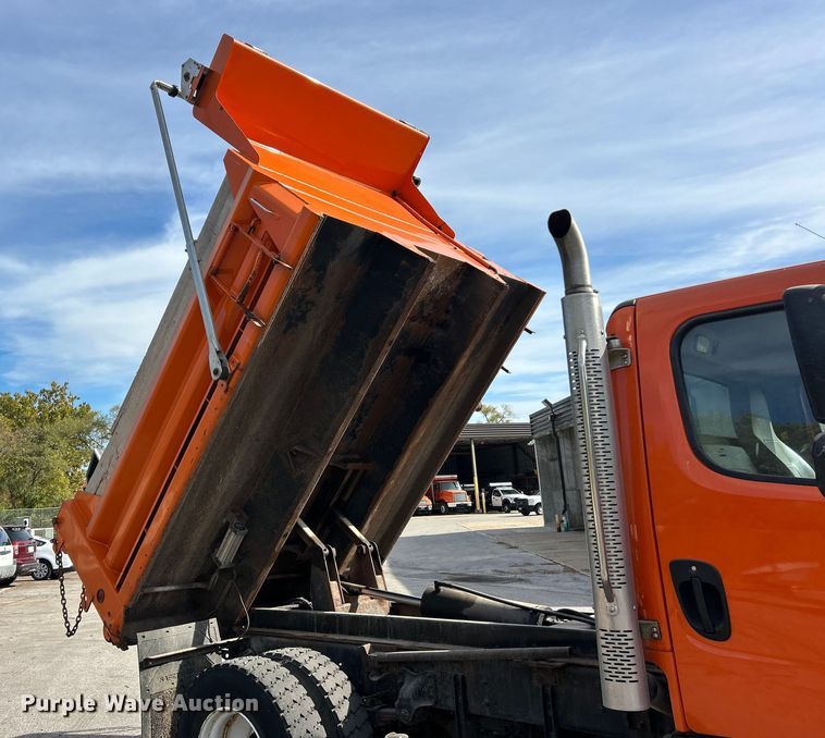 image for item ET6613 2015 Freightliner Business Class M2 dump truck