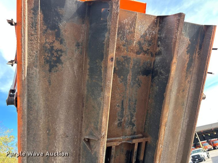 image for item ET6613 2015 Freightliner Business Class M2 dump truck