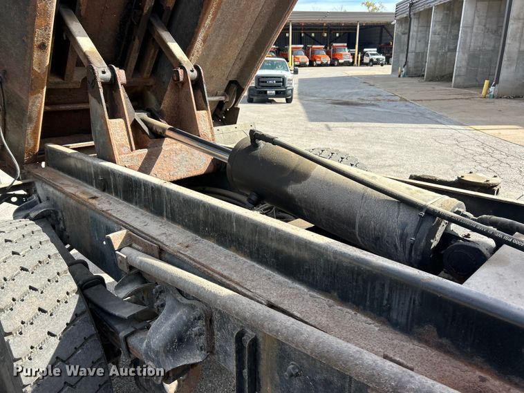 image for item ET6613 2015 Freightliner Business Class M2 dump truck