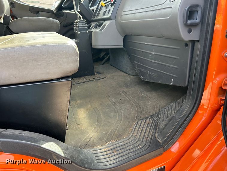 image for item ET6613 2015 Freightliner Business Class M2 dump truck