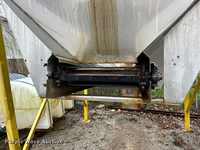 image for item ET6692 Highway F-2500-13 spreader 