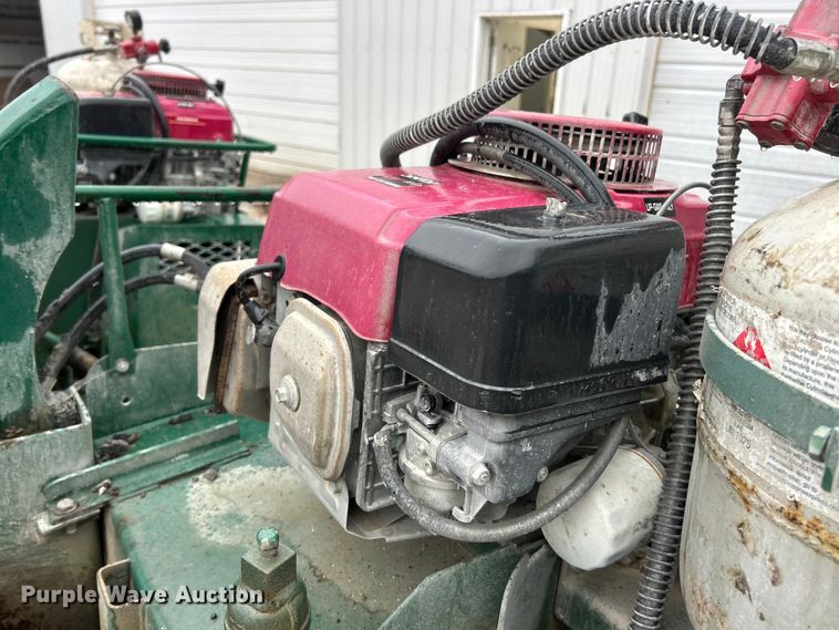 image for item ET6694 Layton D-550 paver