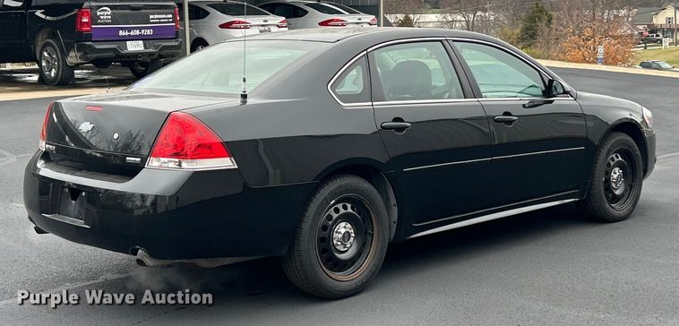 image for item ET6704 2013 Chevrolet Impala Police Cruiser 