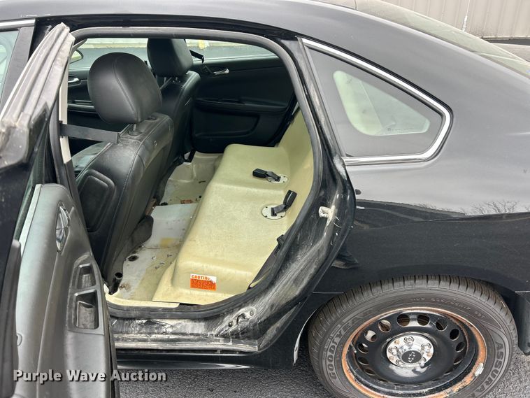 image for item ET6704 2013 Chevrolet Impala Police Cruiser 