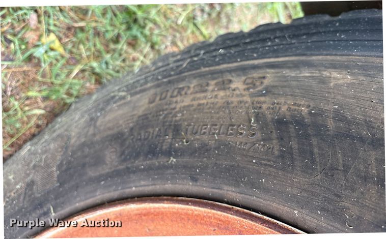 image for item ET7061 1998 Freightliner FLD semi truck