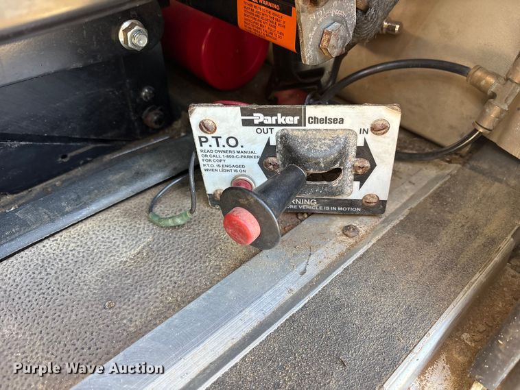 image for item ET7274 2012 International DF697 semi truck