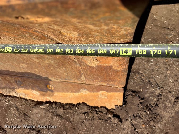 image for item ET7281 2006 Caterpillar 140H motor grader