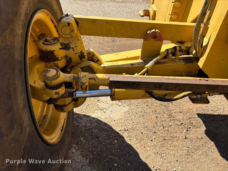 image for item ET7281 2006 Caterpillar 140H motor grader