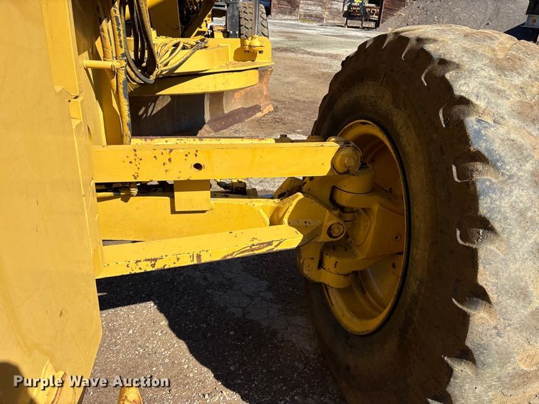 image for item ET7281 2006 Caterpillar 140H motor grader