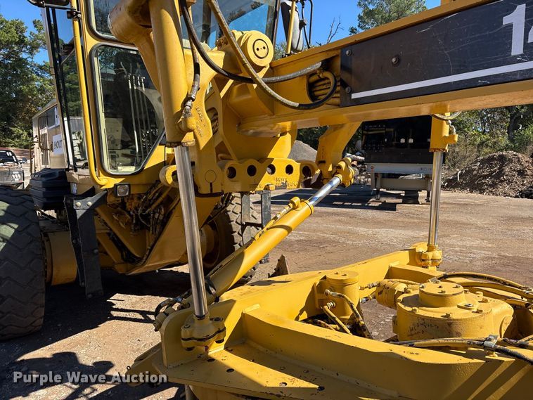 image for item ET7281 2006 Caterpillar 140H motor grader