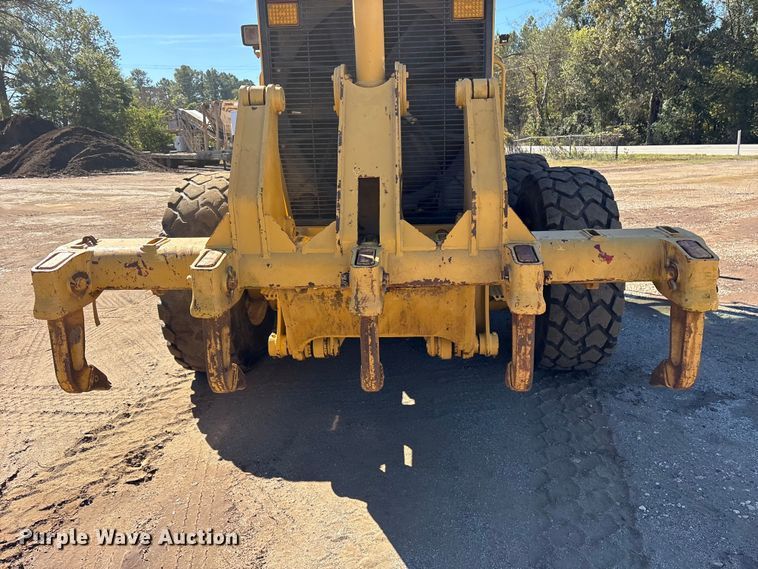 image for item ET7281 2006 Caterpillar 140H motor grader