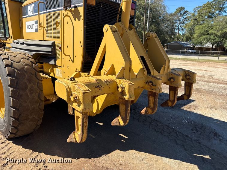 image for item ET7281 2006 Caterpillar 140H motor grader