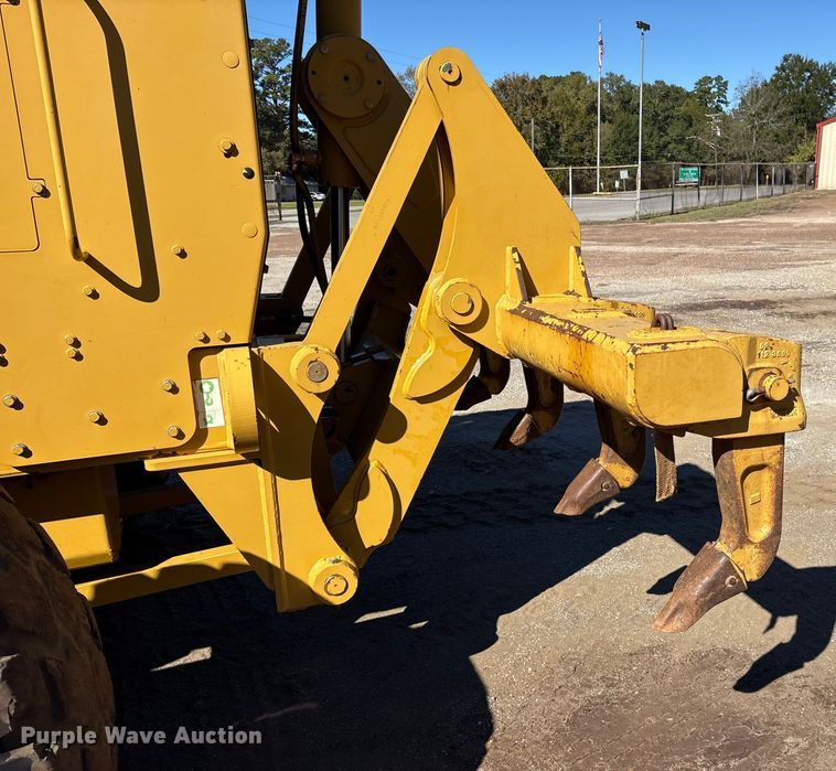 image for item ET7281 2006 Caterpillar 140H motor grader