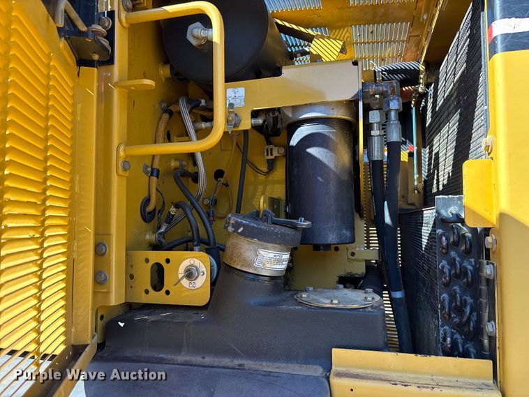 image for item ET7281 2006 Caterpillar 140H motor grader