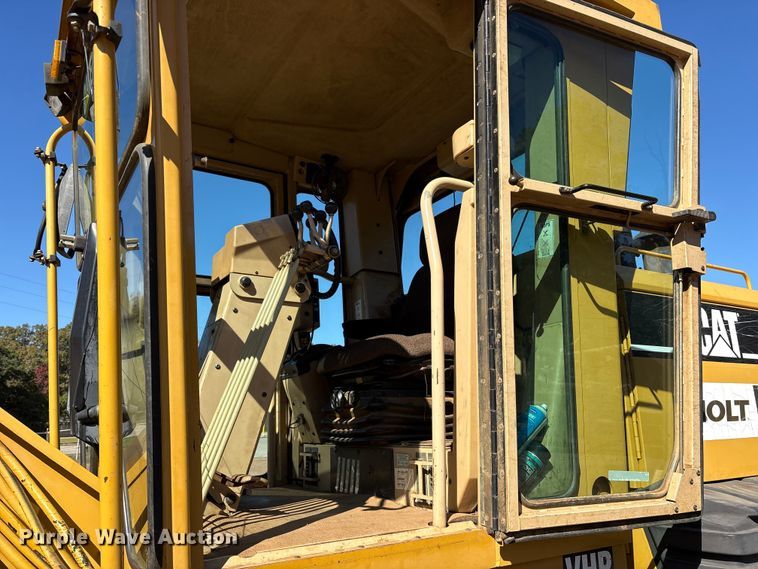 image for item ET7281 2006 Caterpillar 140H motor grader