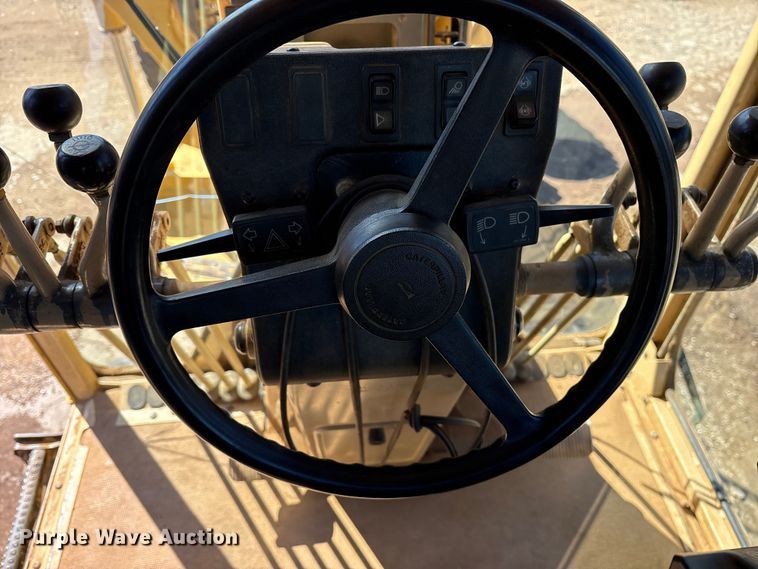 image for item ET7281 2006 Caterpillar 140H motor grader