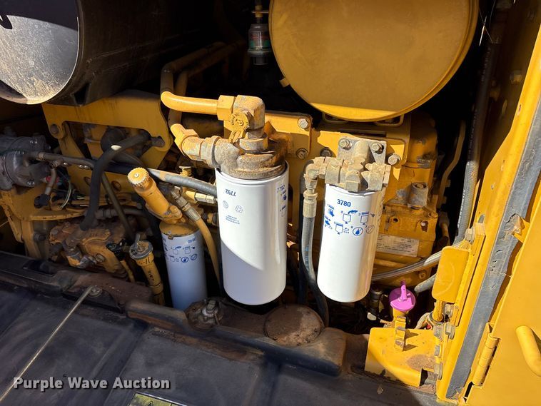 image for item ET7281 2006 Caterpillar 140H motor grader