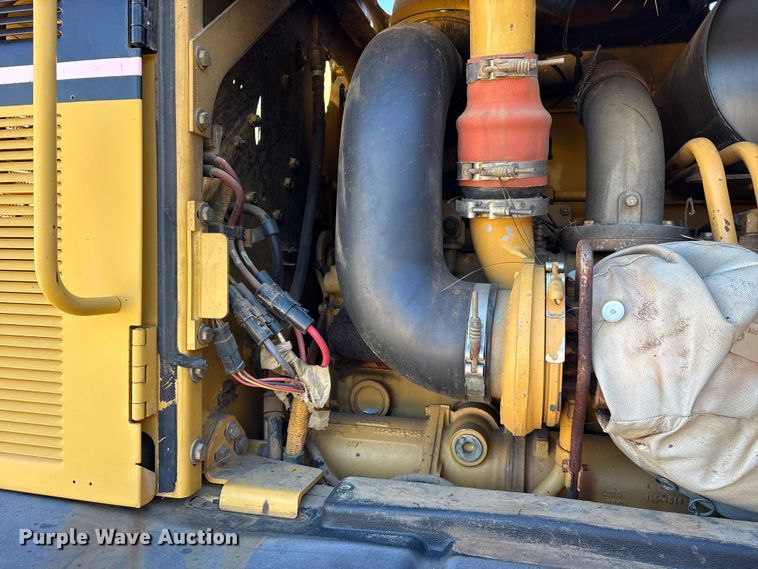 image for item ET7281 2006 Caterpillar 140H motor grader