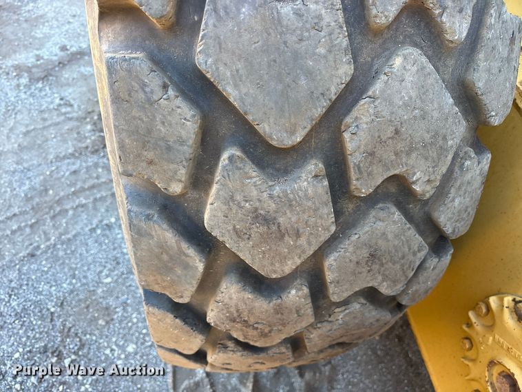 image for item ET7281 2006 Caterpillar 140H motor grader