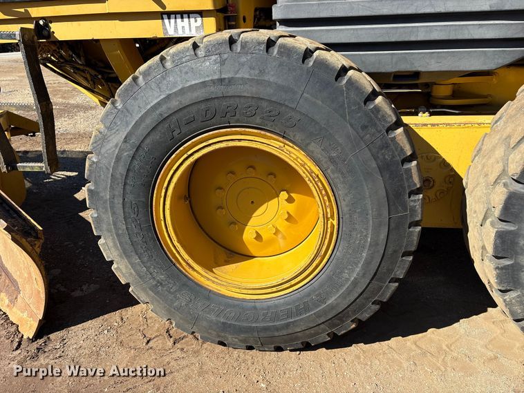 image for item ET7281 2006 Caterpillar 140H motor grader