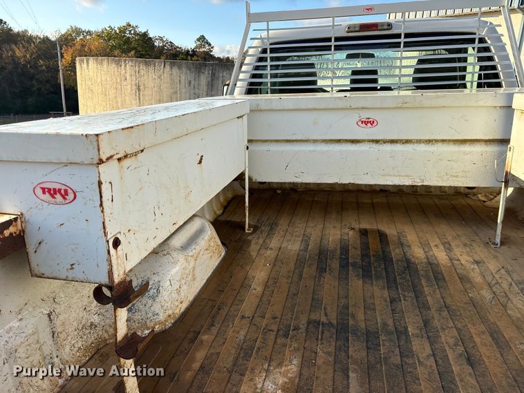 image for item ET7300 2016 Ford F250 Super Duty pickup truck