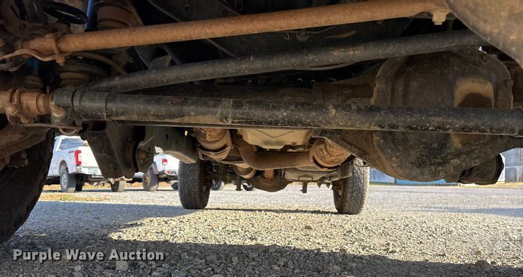 image for item ET7300 2016 Ford F250 Super Duty pickup truck