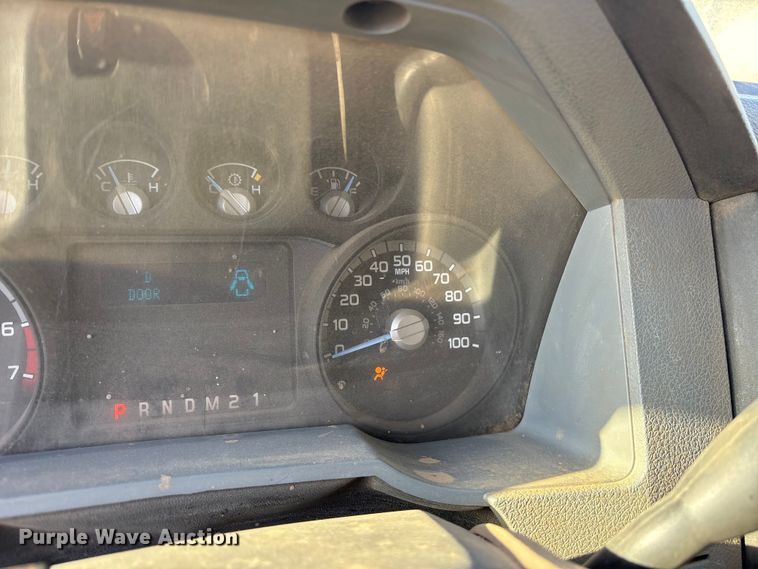 image for item ET7300 2016 Ford F250 Super Duty pickup truck