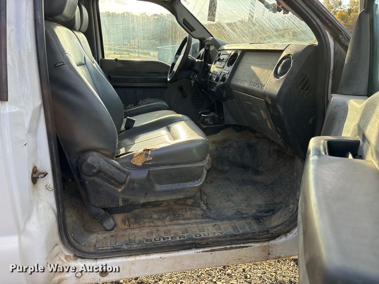 image for item ET7300 2016 Ford F250 Super Duty pickup truck